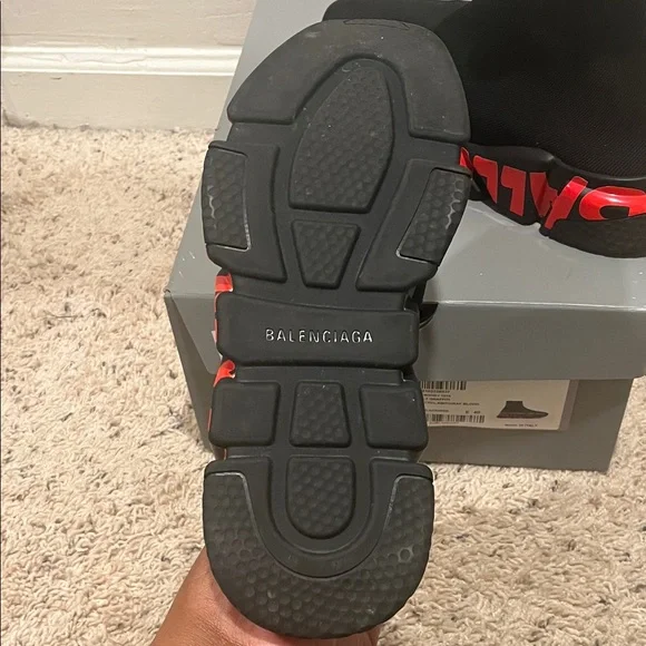 Balenciaga Men's Black Sneakers with Red Accents - Picture 2 of 3